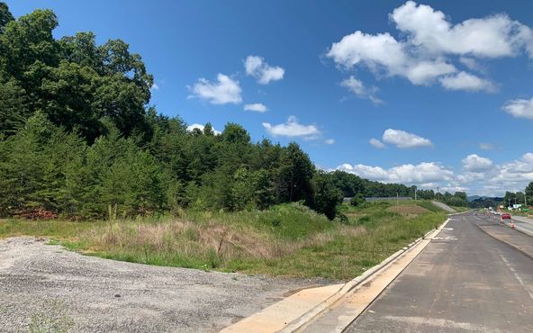 69 Hwy 64 W, Hayesville, NC 28904